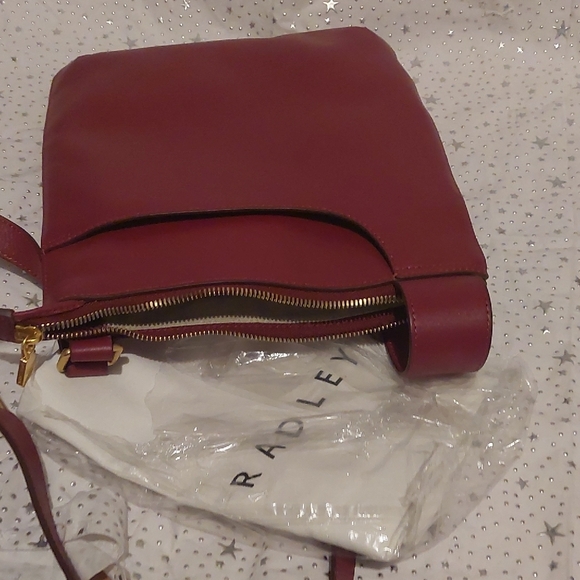 Radley Pockets Icon Small Zip Top Crossbody Bag - Red - Picture 11 of 11
